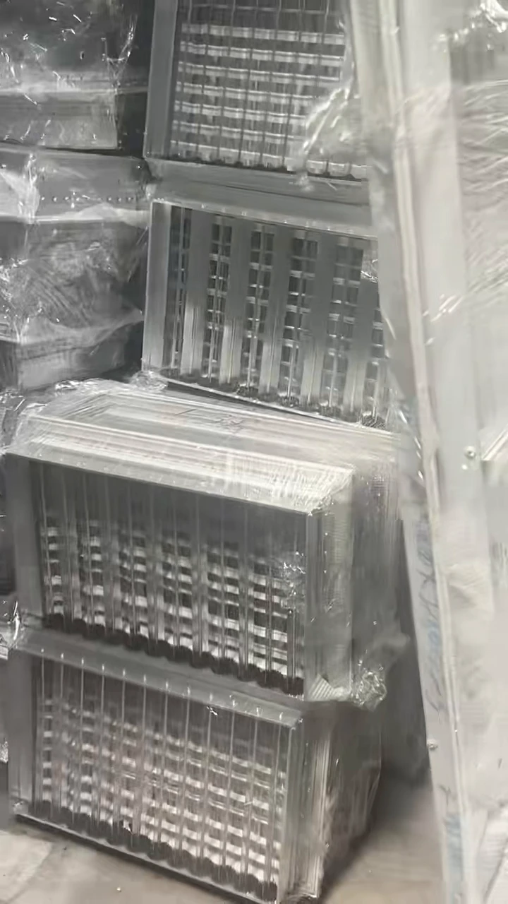 Grille face and outer wrapping detail